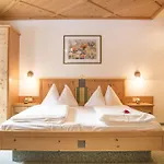 Fliana Arlberg - *