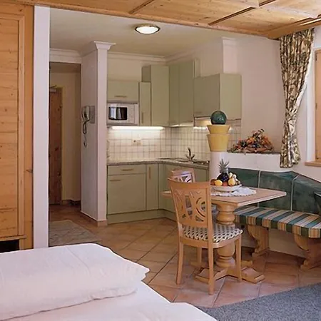 Fliana Arlberg - 아파트 장크트안톤암아를베르크