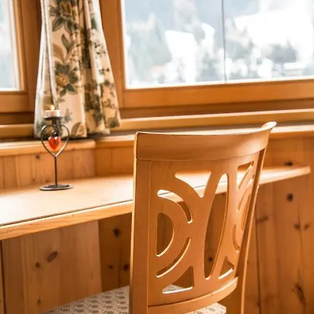 Fliana Arlberg - *